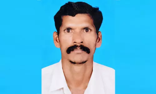 മണിക്കൂറുകൾക്കിടെ വീണ്ടും ജീവ​നെടുത്ത് കാട്ടാന; ചക്കക്കൊമ്പന്റെ ആക്രമണത്തിൽ കർഷകന് ദാരുണാന്ത്യം; നാട്ടുകാർ പ്രതിഷേധത്തിൽ