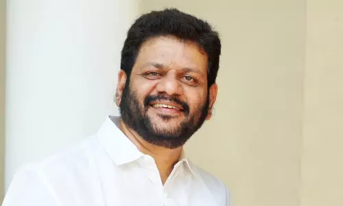 വി.​കെ. ശ്രീ​ക​ണ്ഠ​ൻ എം.​പി​ക്ക് സ്വീ​ക​ര​ണം നാ​ളെ