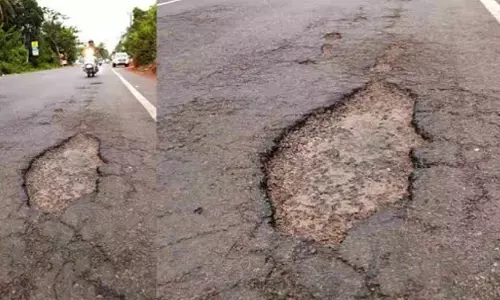 ഇരിങ്ങാലക്കുടയിലെ തകർന്ന റോഡുകൾ, അലങ്കോലമായ മൈതാനം; നഗരസഭ യോഗത്തിൽ പ്രതിപക്ഷത്തിന്റെ രൂക്ഷ വിമർശനം ഇരിങ്ങാലക്കുടയിലെ തകർന്ന റോഡുകൾ, അലങ്കോലമായ മൈതാനം; നഗരസഭ യോഗത്തിൽ പ്രതിപക്ഷത്തിന്റെ രൂക്ഷ വിമർശനം