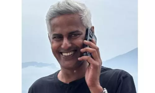 മലയാളി മാധ്യമപ്രവർത്തകൻ രവി നായർ ജയിലിൽ തുടരും; അദാനി ഗ്രൂപ്പിന് കൂടുതൽ സമയം നൽകി ഗുജറാത്ത് ഹൈക്കോടതി മലയാളി മാധ്യമപ്രവർത്തകൻ രവി നായർ ജയിലിൽ തുടരും; അദാനി ഗ്രൂപ്പിന് കൂടുതൽ സമയം നൽകി ഗുജറാത്ത് ഹൈക്കോടതി
