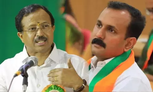 ബി.ജെ.പിക്ക് ബൂമറാങ്ങായി ഷോൺ പുറത്തുവിട്ട കർത്തയുടെ ഡയറി; മറ്റ് നേതാക്കളുടെ പേര് വെട്ടിയപ്പോൾ മുരളീധരൻ ലിസ്റ്റിൽ; ബി.ജെ.പിയിൽ ഞാൻ മാത്രമല്ല മുരളീധരനെന്ന് പ്രതികരണം ബി.ജെ.പിക്ക് ബൂമറാങ്ങായി ഷോൺ പുറത്തുവിട്ട കർത്തയുടെ ഡയറി; മറ്റ് നേതാക്കളുടെ പേര് വെട്ടിയപ്പോൾ മുരളീധരൻ ലിസ്റ്റിൽ; ബി.ജെ.പിയിൽ ഞാൻ മാത്രമല്ല മുരളീധരനെന്ന് പ്രതികരണം