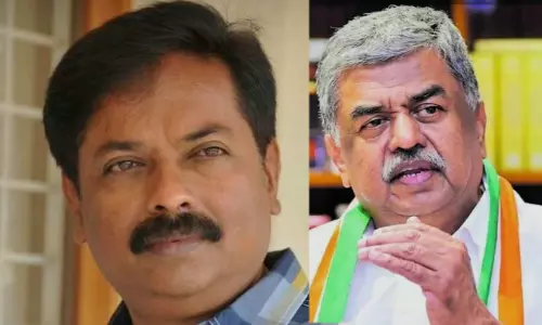 2500 മുസ്ലിം വോട്ടർമാരുടെ പേര് വെട്ടാൻ ബിജെപി എംഎൽഎ തെര.കമ്മീഷന് കത്തെഴുതിയെന്ന് ബി.കെ. ഹരിപ്രസാദ് 2500 മുസ്ലിം വോട്ടർമാരുടെ പേര് വെട്ടാൻ ബിജെപി എംഎൽഎ തെര.കമ്മീഷന് കത്തെഴുതിയെന്ന് ബി.കെ. ഹരിപ്രസാദ്