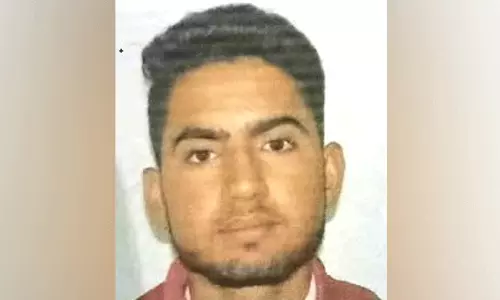 റിയാദ് - ജുബൈൽ റോഡിൽ ട്രെയിലറിന് തീപിടിച്ച് ഉത്തർപ്രദേശ് സ്വദേശി മരിച്ചു റിയാദ് - ജുബൈൽ റോഡിൽ ട്രെയിലറിന് തീപിടിച്ച് ഉത്തർപ്രദേശ് സ്വദേശി മരിച്ചു