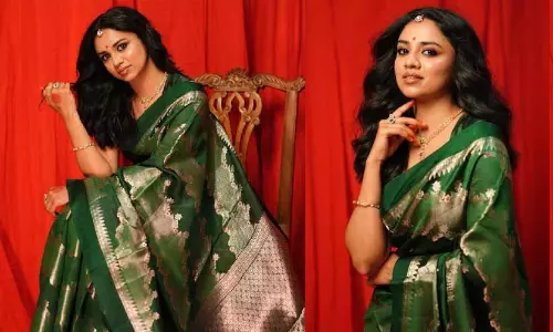 നമിത പ്രമോദിന്റെ സാരി ബ്രാൻഡിന് മോഡലായി മീനാക്ഷി ദിലീപ്; പട്ടുസാരിയിൽ തനി മഞ്ജു വാര്യർ എന്ന് ആരാധകർ നമിത പ്രമോദിന്റെ സാരി ബ്രാൻഡിന് മോഡലായി മീനാക്ഷി ദിലീപ്; പട്ടുസാരിയിൽ തനി മഞ്ജു വാര്യർ എന്ന് ആരാധകർ