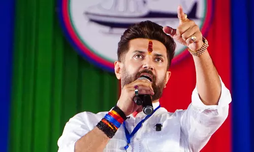 തെരഞ്ഞെടുപ്പിനെ ജനങ്ങൾ സംശയിക്കുന്നത് ഗൗരവമേറിയ പ്രശ്നം; വിവാദങ്ങളിൽ ഗ്യാനേഷ് കുമാർ നിലപാട് വ്യക്തമാക്കണമെന്ന് ചിരാഗ് പാസ്വാൻ