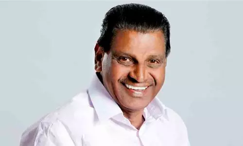 മുഖ്യമന്ത്രിയുടെ വിമാനയാത്ര: സ്പോൺസർ തന്റെ മണ്ഡലത്തിലെ കോൺഗ്രസ് നേതാവെന്ന് തിരുവഞ്ചൂർ രാധാകൃഷ്ണൻ