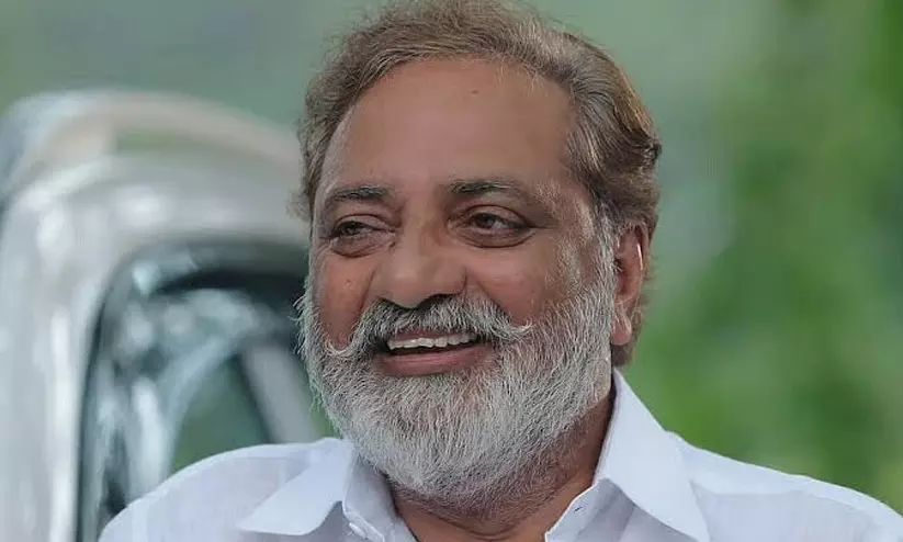 സാരമില്ല സഖാക്കളെ സാരമില്ല...: ചലച്ചിത്ര അക്കാദമി ചെയർമാൻ സ്ഥാനം; സൈബർ ആക്രമണങ്ങൾക്കെതിരെ പ്രതികരിച്ച് ജോയ് മാത്യു സാരമില്ല സഖാക്കളെ സാരമില്ല...: ചലച്ചിത്ര അക്കാദമി ചെയർമാൻ സ്ഥാനം; സൈബർ ആക്രമണങ്ങൾക്കെതിരെ പ്രതികരിച്ച് ജോയ് മാത്യു