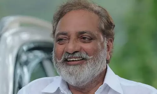 സാരമില്ല സഖാക്കളെ സാരമില്ല...: ചലച്ചിത്ര അക്കാദമി ചെയർമാൻ സ്ഥാനം; സൈബർ ആക്രമണങ്ങൾക്കെതിരെ പ്രതികരിച്ച് ജോയ് മാത്യു