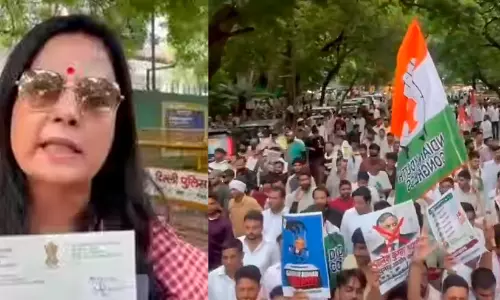 ഗ്യാനേഷ് കുമാറിന്‍റെ രാജി ആവശ്യപ്പെട്ട് ഡൽഹിയിൽ വൻ പ്രതിഷേധം; മഹുവ മൊയ്ത്രയും യോഗേന്ദ്ര യാദവുമടക്കം 150ലധികം പേർ കസ്റ്റഡിയിൽ