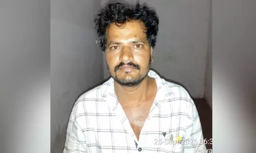 ട്രെയിനിൽ മൊബൈൽ ഫോൺ മോഷണം; പ്രതി പിടിയിൽ ട്രെയിനിൽ മൊബൈൽ ഫോൺ മോഷണം; പ്രതി പിടിയിൽ