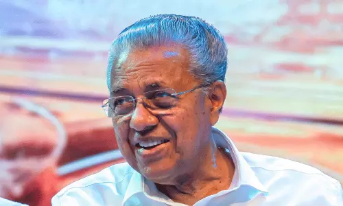 Opposition Leader Pinarayi Vijayan criticizing the UDF government over the high-level meeting convened with Lokayukta judges Opposition Leader Pinarayi Vijayan criticizing the UDF government over the high-level meeting convened with Lokayukta judges