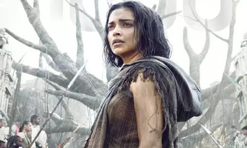 ദീപിക പദുകോണിന്റെ കഥാപാത്രത്തിന് പകരക്കാരില്ല; കൽക്കി രണ്ടാം ഭാഗത്തിൽ പുതിയ താരങ്ങളാരുമില്ലെന്ന് സംവിധായകൻ ദീപിക പദുകോണിന്റെ കഥാപാത്രത്തിന് പകരക്കാരില്ല; കൽക്കി രണ്ടാം ഭാഗത്തിൽ പുതിയ താരങ്ങളാരുമില്ലെന്ന് സംവിധായകൻ