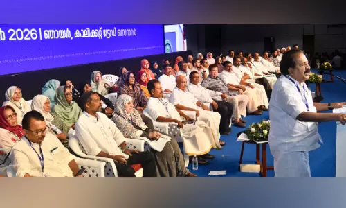 മുസ്‍ലിംകളെ മാറ്റി നിർത്തി ഇന്ത്യ കെട്ടിപ്പടുക്കാനാവില്ല എന്നറിയാത്തർ വോട്ടർപട്ടിക വെട്ടുന്നു -ചെന്നിത്തല