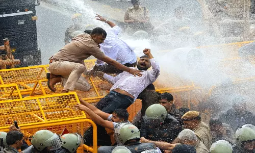 പശ്ചിമ ബംഗാൾ: എസ്.ഐ.ആർ ഹരജി അടിയന്തരമായി കേൾക്കില്ലെന്ന് സുപ്രീംകോടതി പശ്ചിമ ബംഗാൾ: എസ്.ഐ.ആർ ഹരജി അടിയന്തരമായി കേൾക്കില്ലെന്ന് സുപ്രീംകോടതി