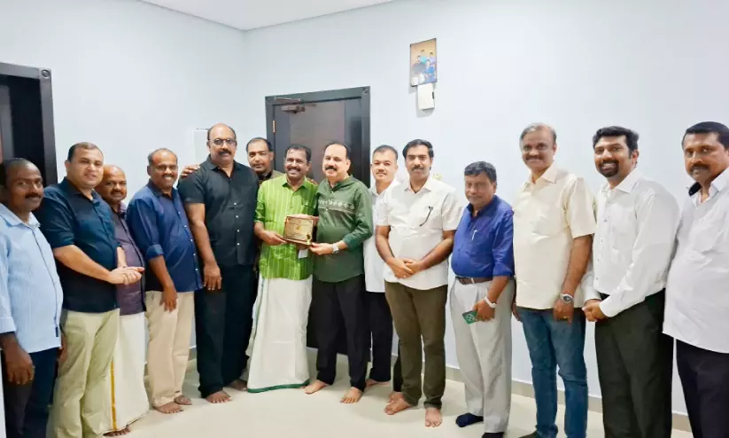 എം.വിൻസെന്റ് എം.എൽ.എക്ക് ഒ.ഐ.സി.സി തിരുവനന്തപുരം ജില്ല കമ്മിറ്റി സ്വീകരണം നൽകി എം.വിൻസെന്റ് എം.എൽ.എക്ക് ഒ.ഐ.സി.സി തിരുവനന്തപുരം ജില്ല കമ്മിറ്റി സ്വീകരണം നൽകി