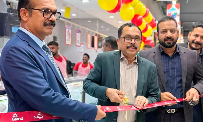 ഗ്രാൻഡ് എക്സ്പ്രസ് നവീകരിച്ച ഷഹാനിയ ഫിഷ് സെക്ഷൻ ഉദ്ഘാടനം ഗ്രാൻഡ് എക്സ്പ്രസ് നവീകരിച്ച ഷഹാനിയ ഫിഷ് സെക്ഷൻ ഉദ്ഘാടനം