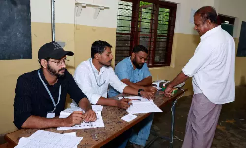 പള്ളിക്കൽ ഡിവിഷൻ ഉപതെരഞ്ഞെടുപ്പ് ; 60.89 ശതമാനം പോളിങ്