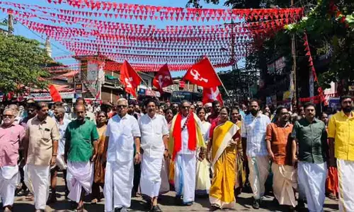നിറംമങ്ങി യു.ഡി.എഫ് ജയം; ഏഴ് സീറ്റുകള് എല്ഡിഎഫ് പിടിച്ചെടുത്തു, നാലെണ്ണം യു.ഡി.എഫും നിറംമങ്ങി യു.ഡി.എഫ് ജയം; ഏഴ് സീറ്റുകള് എല്ഡിഎഫ് പിടിച്ചെടുത്തു, നാലെണ്ണം യു.ഡി.എഫും