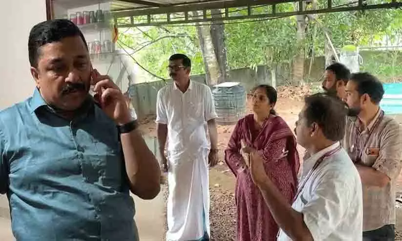 ജപ്തി തടഞ്ഞ നജീബ് കാന്തപുരം എംഎൽഎക്ക് കോടതിയുടെ നോട്ടീസ് ജപ്തി തടഞ്ഞ നജീബ് കാന്തപുരം എംഎൽഎക്ക് കോടതിയുടെ നോട്ടീസ്