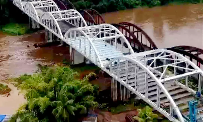 നേര്യമംഗലത്ത് ആർച്ച് പാലം നിർമാണം അവസാനഘട്ടത്തിൽ; അടുത്തമാസം 15നകം ഉദ്ഘാടനം ചെയ്യുമെന്ന് എം.പി നേര്യമംഗലത്ത് ആർച്ച് പാലം നിർമാണം അവസാനഘട്ടത്തിൽ; അടുത്തമാസം 15നകം ഉദ്ഘാടനം ചെയ്യുമെന്ന് എം.പി