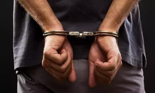 നിക്ഷേപകന്‍റെ പണം തട്ടിയെടുത്തു; സഹായിക്ക് തടവും നഷ്ടപരിഹാര ഉത്തരവും