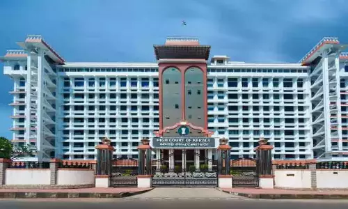 15കാരിയുടെ 30 ആഴ്ച ഗർഭം; മെഡിക്കൽ ഗർഭച്ഛിദ്രത്തിന് ഹൈകോടതി അനുമതി