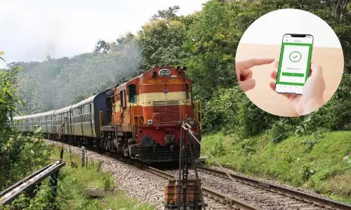 ഓൺലൈൻ ട്രെയിൻ ടിക്കറ്റ് ബുക്കിങ്ങിലെ ‘തരികിട’; ഹരജിയിൽ നോട്ടീസയച്ച് ഡൽഹി ഹൈകോടതി ഓൺലൈൻ ട്രെയിൻ ടിക്കറ്റ് ബുക്കിങ്ങിലെ ‘തരികിട’; ഹരജിയിൽ നോട്ടീസയച്ച് ഡൽഹി ഹൈകോടതി
