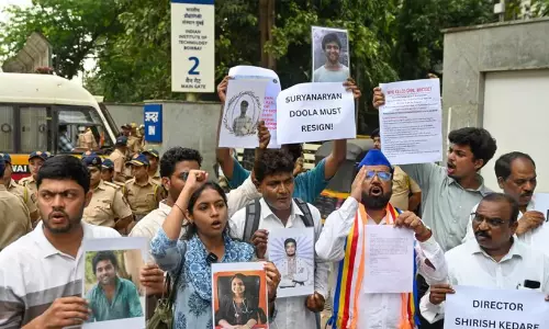 ഐ.ഐ.ടി ബോംബെയിലെ വിദ്യാർഥിയുടെ മരണം: ജസ്റ്റിസ് കോർണറിൽ നിരാഹാര സമരം ആരംഭിച്ച് വിദ്യാർഥികൾ