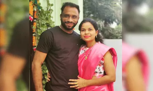 കാമുകന് ലൈവ് ലൊക്കേഷൻ അയച്ചു, ബൈക്ക് കത്തിച്ചു; ബി ജെ പി നേതാവിനെ കൊലപ്പെടുത്താൻ ഭാര്യയുടെ ക്വട്ടേഷൻ, പ്രതികൾ അറസ്റ്റിൽ