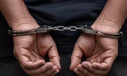ഫാക്ടിൽനിന്ന് ഫോസ്ഫോറിക് ആസിഡ് കടത്താൻ ശ്രമം; രണ്ടുപേർ അറസ്റ്റിൽ