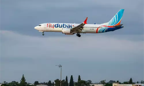 A flydubai Boeing 737 aircraft on the tarmac representing flight FZ 1073 under investigation in the UAE.