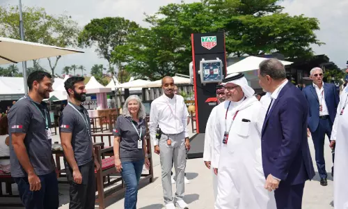 ബഹ്റൈൻ ഗ്രാൻഡ് പ്രീ മലേഷ്യ; ബഹ്‌റൈൻ സംഘവുമായി കിരീടാവകാശി കൂടിക്കാഴ്ച നടത്തി