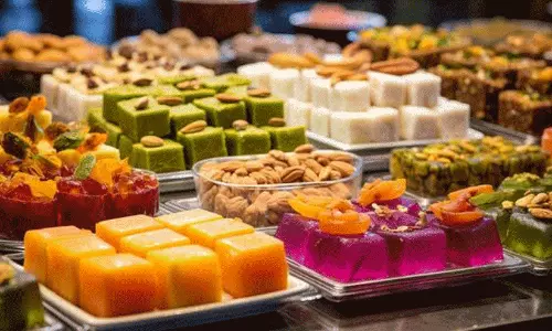 കുറഞ്ഞ വിലയിൽ വീഴരുത്; ഉത്സവസീസണിൽ ഭക്ഷണം വാങ്ങുമ്പോൾ ജാഗ്രത വേണം കുറഞ്ഞ വിലയിൽ വീഴരുത്; ഉത്സവസീസണിൽ ഭക്ഷണം വാങ്ങുമ്പോൾ ജാഗ്രത വേണം