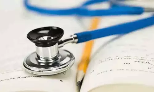 സ്വാശ്രയ മെഡിക്കൽ വിദ്യാർഥികളും രക്ഷിതാക്കളും സെക്രട്ടേറിയറ്റ് പടിക്കൽ സത്യഗ്രഹത്തിന് സ്വാശ്രയ മെഡിക്കൽ വിദ്യാർഥികളും രക്ഷിതാക്കളും സെക്രട്ടേറിയറ്റ് പടിക്കൽ സത്യഗ്രഹത്തിന്