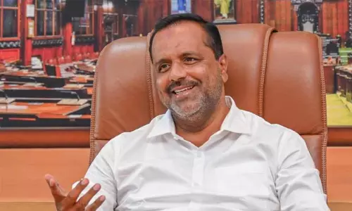 സ്വകാര്യ ആശുപത്രികള് രോഗികളെ കൊള്ളയടിക്കുന്നു: ആരോഗ്യ മന്ത്രി യു.ടി. ഖാദർ സ്വകാര്യ ആശുപത്രികള് രോഗികളെ കൊള്ളയടിക്കുന്നു: ആരോഗ്യ മന്ത്രി യു.ടി. ഖാദർ