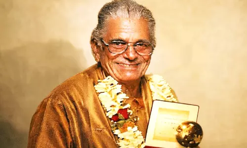 കൊ​ങ്ക​ണി ഭാ​ഷ​യു​ടെ   ഒ​റ്റ​യാ​ൾ പ​ട്ടാ​ളം