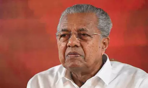 Opposition Leader Pinarayi Vijayan writing letter to Home Minister Ramesh Chennithala over University hostel clash Opposition Leader Pinarayi Vijayan writing letter to Home Minister Ramesh Chennithala over University hostel clash