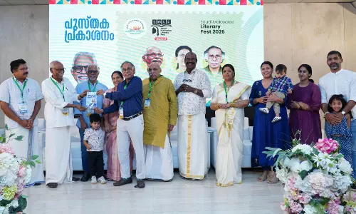 ദമ്മാമിൽ ജോളിവുഡ് സ്റ്റോറി പുസ്തകം പ്രകാശനം ചെയ്തു ദമ്മാമിൽ ജോളിവുഡ് സ്റ്റോറി പുസ്തകം പ്രകാശനം ചെയ്തു