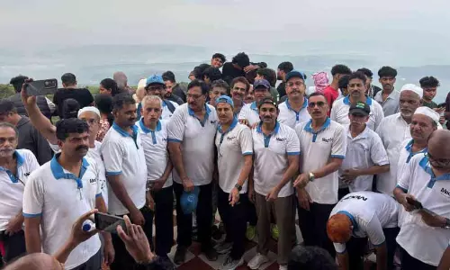 കൊടികുത്തി മലയിൽ ഉദയം കാണാനെത്തിയത് 1427 പേർ