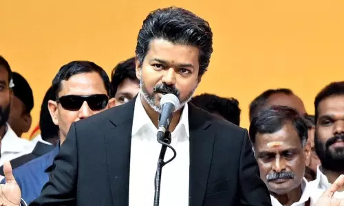 സ്ത്രീ സൗജന്യ യാത്ര സ്റ്റേ ചെയ്യണം; തമിഴ്നാട്ടിൽ ഹൈകോടതിയെ സമീപിച്ച് സ്വകാര്യ ബസ് ഉടമകൾ സ്ത്രീ സൗജന്യ യാത്ര സ്റ്റേ ചെയ്യണം; തമിഴ്നാട്ടിൽ ഹൈകോടതിയെ സമീപിച്ച് സ്വകാര്യ ബസ് ഉടമകൾ