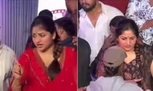 നടി രചിത റാമിന്‍റെ കവിളിൽ പിടിച്ച് വലിച്ച് ആരാധകൻ; അതിരുവിട്ട സ്നേഹപ്രകടനത്തിൽ അമ്പരന്ന് താരം