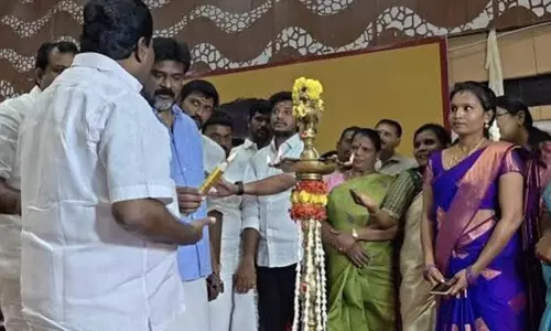 Trichy Lamp Row