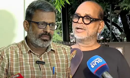 ‘ഇവരൊക്കെ ആരാ ഞങ്ങളെ ഉപദേശിക്കാൻ? പൊതുവിൽ ഞങ്ങളുടെ പാർട്ടി സ്ത്രീ പക്ഷത്താണ്’ -സുരേഷ് ബാബു വിഷയത്തിൽ എൻ.എൻ. കൃഷ്ണദാസ് ‘ഇവരൊക്കെ ആരാ ഞങ്ങളെ ഉപദേശിക്കാൻ? പൊതുവിൽ ഞങ്ങളുടെ പാർട്ടി സ്ത്രീ പക്ഷത്താണ്’ -സുരേഷ് ബാബു വിഷയത്തിൽ എൻ.എൻ. കൃഷ്ണദാസ്
