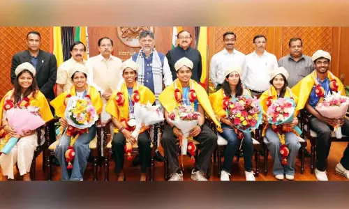 ഏഷ്യൻ ഗെയിംസ് മെഡൽ ജേതാക്കൾക്കുള്ള പാരിതോഷികം വർധിപ്പിച്ച് കർണാടക സർക്കാർ ഏഷ്യൻ ഗെയിംസ് മെഡൽ ജേതാക്കൾക്കുള്ള പാരിതോഷികം വർധിപ്പിച്ച് കർണാടക സർക്കാർ