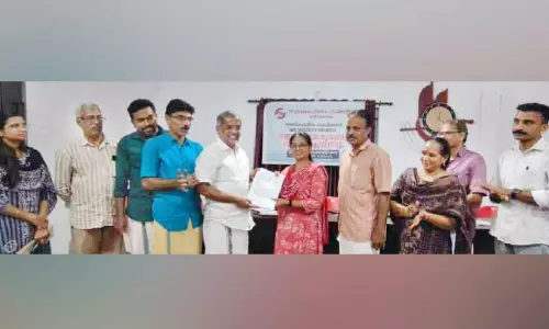 മാ​തൃ​ക​യാ​വു​ന്ന കു​ന്ദ​മം​ഗ​ലം ;ഭൗ​തി​ക ശ​രീ​രം പ​ഠ​നാ​വ​ശ്യ​ത്തി​ന് ന​ൽ​കാ​ൻ ത​യാ​റാ​യി 60 ഓ​ളം​പേ​ർ