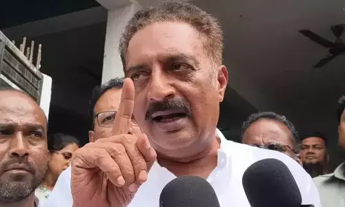 എസ്.ഐ.ആറിൽ നടക്കുന്നത് പൗരത്വത്തെ കൂട്ടത്തോടെ കൊലപ്പെടുത്തൽ -പ്രകാശ് രാജ് എസ്.ഐ.ആറിൽ നടക്കുന്നത് പൗരത്വത്തെ കൂട്ടത്തോടെ കൊലപ്പെടുത്തൽ -പ്രകാശ് രാജ്