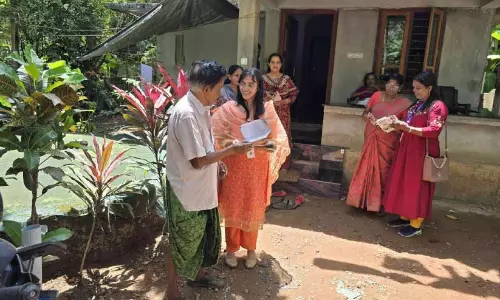 ആഫ്രിക്കൻ ഭീമൻ ഒച്ച്: പ്രതിരോധ മാർഗങ്ങളുമായി കേന്ദ്രസംഘം നന്നംമുക്കിൽ ആഫ്രിക്കൻ ഭീമൻ ഒച്ച്: പ്രതിരോധ മാർഗങ്ങളുമായി കേന്ദ്രസംഘം നന്നംമുക്കിൽ