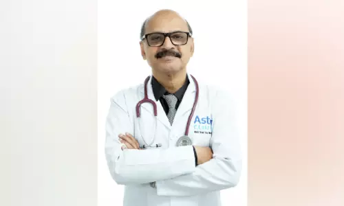 ഇന്റേണൽ മെഡിസിൻ സ്പെഷ്യലിസ്റ്റ് ഡോ. ഡേവിസ് മങ്ങാടിയൻ ഗുദൈബിയ ആസ്റ്റർ ക്ലിനിക്കിൽ