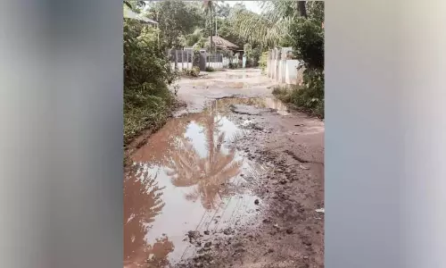 റോഡുകൾ തകർന്നു: തഴവയിൽ യാത്രാക്ലേശം