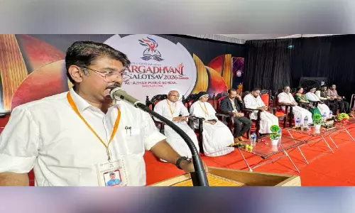 പ​ര​മ്പ​രാ​ഗ​ത ക​ലാ​രൂ​പ​ങ്ങ​ളു​ടെ സം​ര​ക്ഷ​ണ​ത്തി​ന് ക​ലോ​ത്സ​വ​ങ്ങ​ൾ അ​നി​വാ​ര്യം: ഗ​വ. ചീ​ഫ് വി​പ്പ്